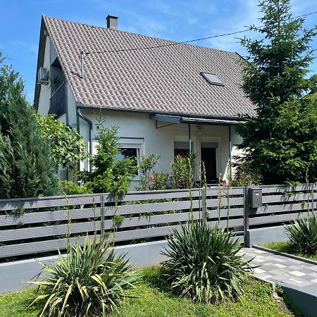 Toparti Hangulatu Nyaralo-Balatonboglar Exterior photo